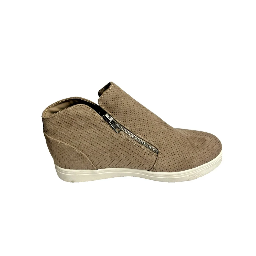 Cushionaire Sneakers Women